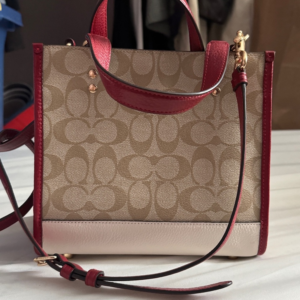 Coach Lunar New Year Dempsey Carryall Bag Rabbit and Carriage - Picture 6 of 8